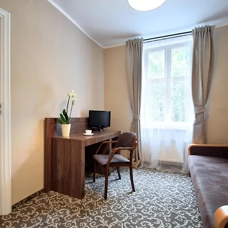Royal Park Bed & Breakfast *