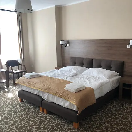 Royal Park Oda ve Kahvaltı *