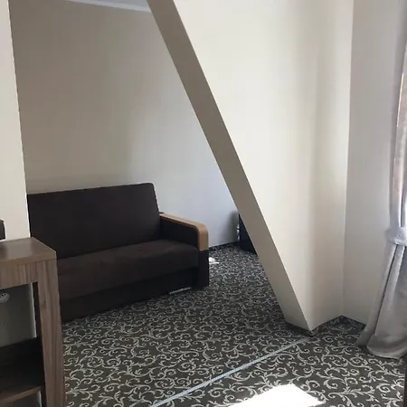 Royal Park Oda ve Kahvaltı *