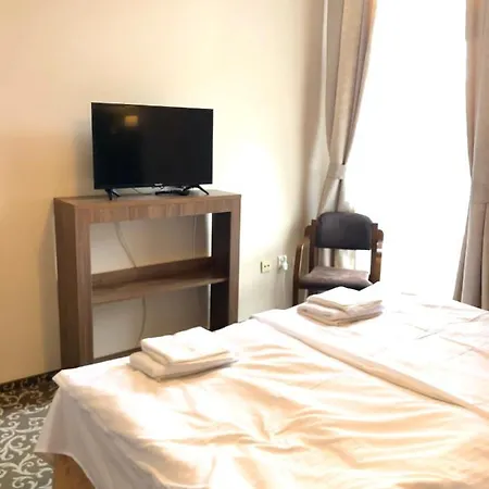 Royal Park Oda ve Kahvaltı *